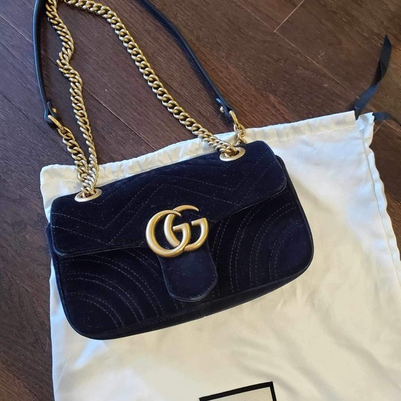 Authentic Gucci mini velvet marmont. - Picture 3 of 10